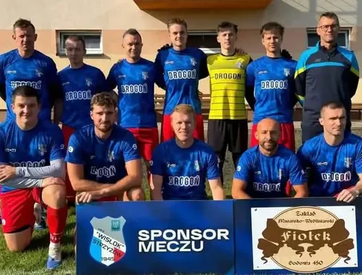 WiSłok Strzyżów z Gromem – mecz ze sponsorem Masarnią Fiołek i rekordową kadrą