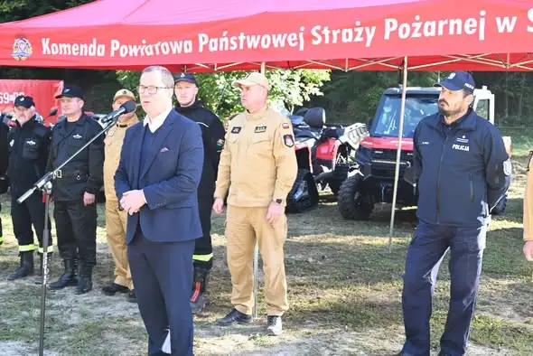 Ćwiczenia „Stok 2026” w powiecie strzyżowskim: strażacy zmierzyli się z pożarem lasu i zagrożeniem CBRN
