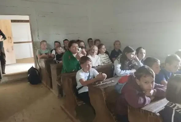 Uczniowie z Czudca odkrywali ślady kardynała Wyszyńskiego w Komańczy i Sanoku