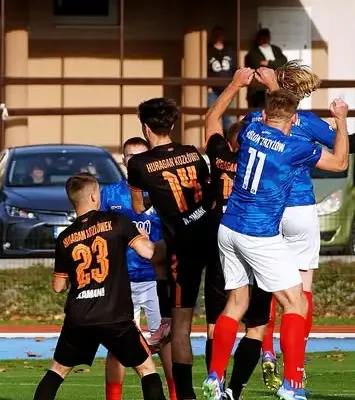 Wisłok Strzyżów rozgromił Huragan Kozłówek 5:0 w festiwalu strzeleckim