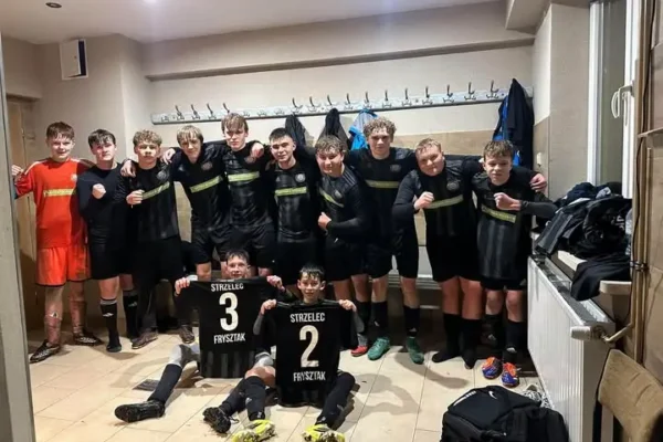 Strzelec Frysztak liderem! Juniorzy młodsi wygrali siódmy mecz z rzędu
