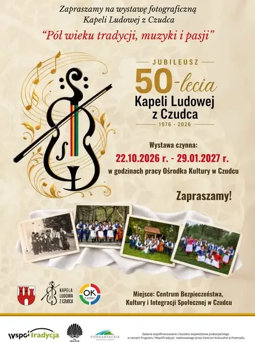 Wystawa fotograficzna w Czudcu – 50 lat Kapeli Ludowej na zdjęciach